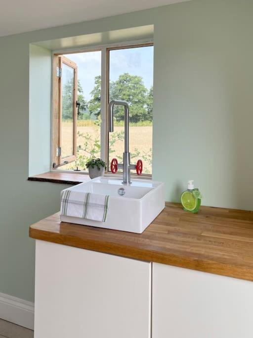 Apartament The Hut Ross-on-Wye Zewnętrze zdjęcie